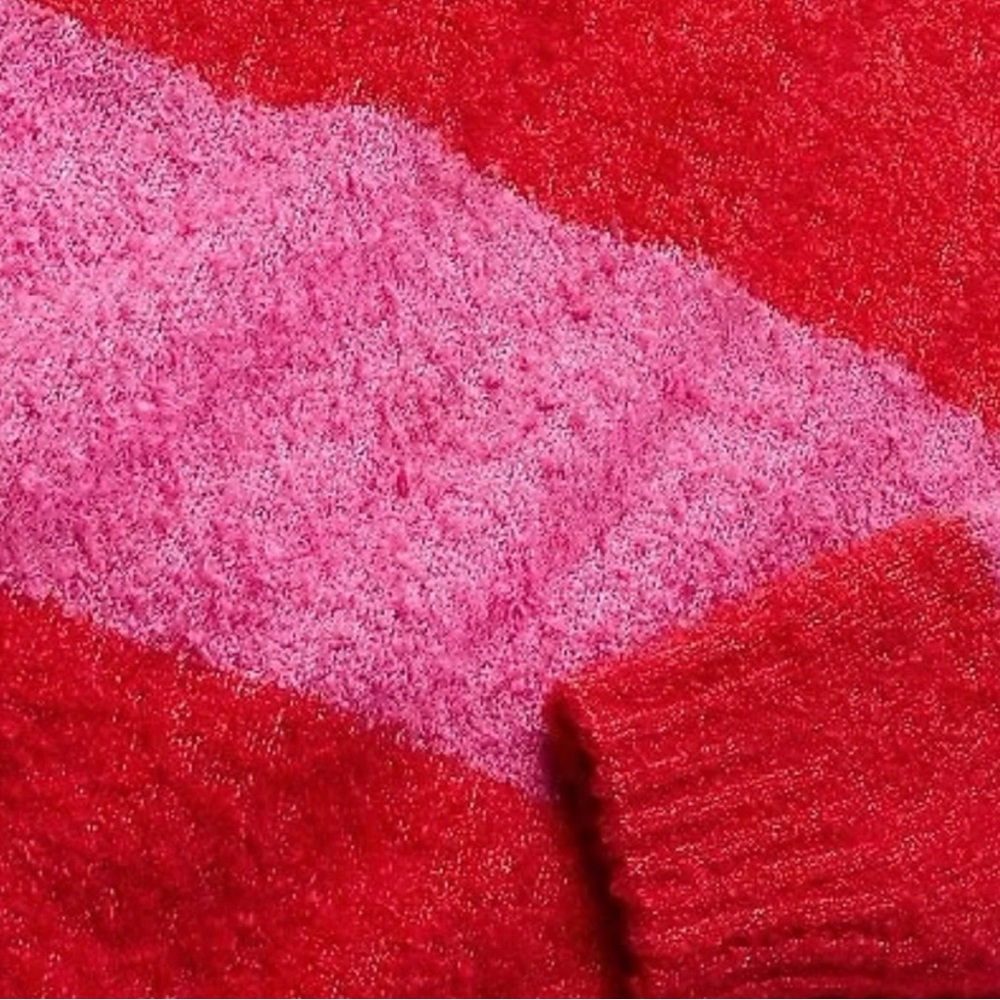 Sweater - Picture 4 of 6